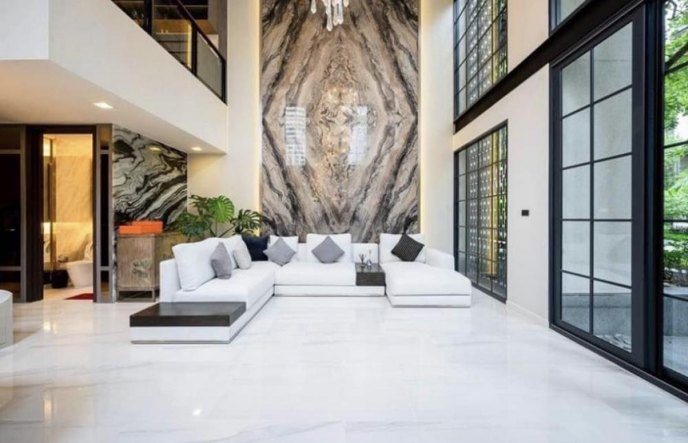 For RentTownhomeSukhumvit, Asoke, Thonglor : Rent a townhome 🔥QUARTER 31🔥3 layers 🔥 425 sqm.