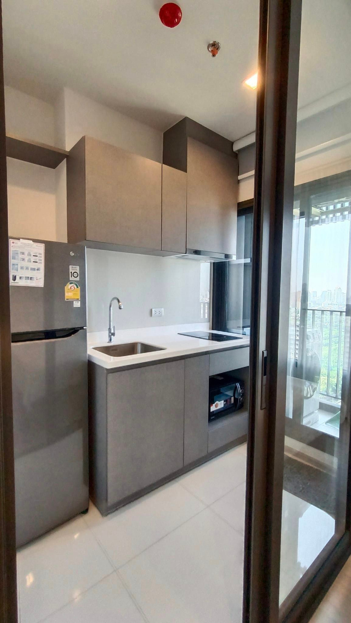 ให้เช่าคอนโดพระราม 9 เพชรบุรีตัดใหม่ RCA : ให้เช่า Life Asoke Hype คอนโด🌻ไลฟ์ อโศก ไฮป์ คอนโดพระราม 9 ใกล้ MRT