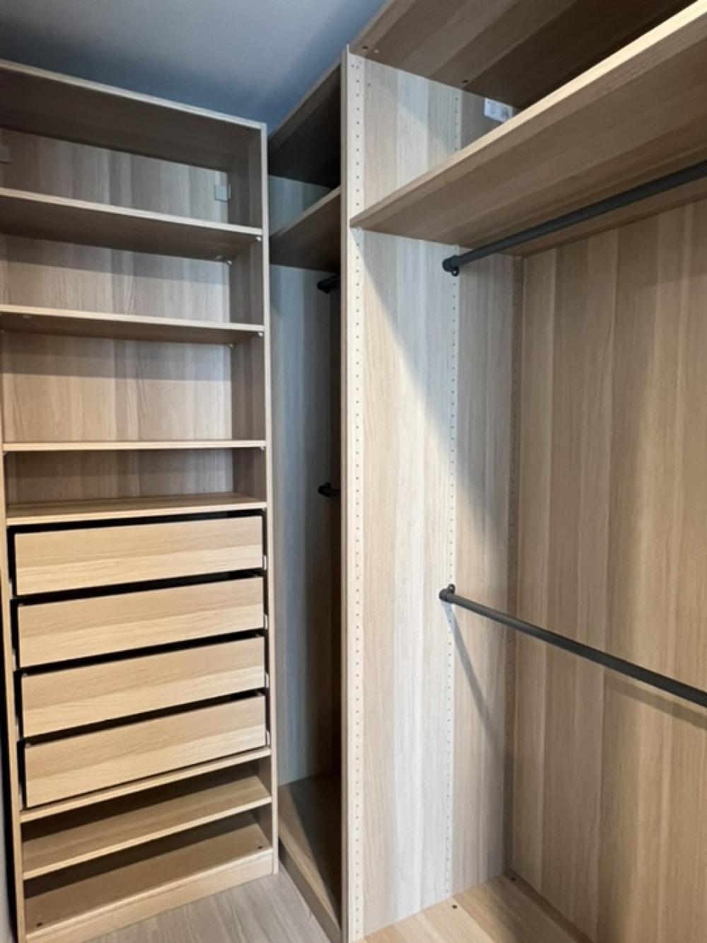 ให้เช่าคอนโดลาดพร้าว เซ็นทรัลลาดพร้าว : 🔥ให้เช่าด่วน🔥ไลฟ์ ลาดพร้าว ห้องกว้างน่าอยู่มาก มีเฟอร์ครบ พร้อมอยู่