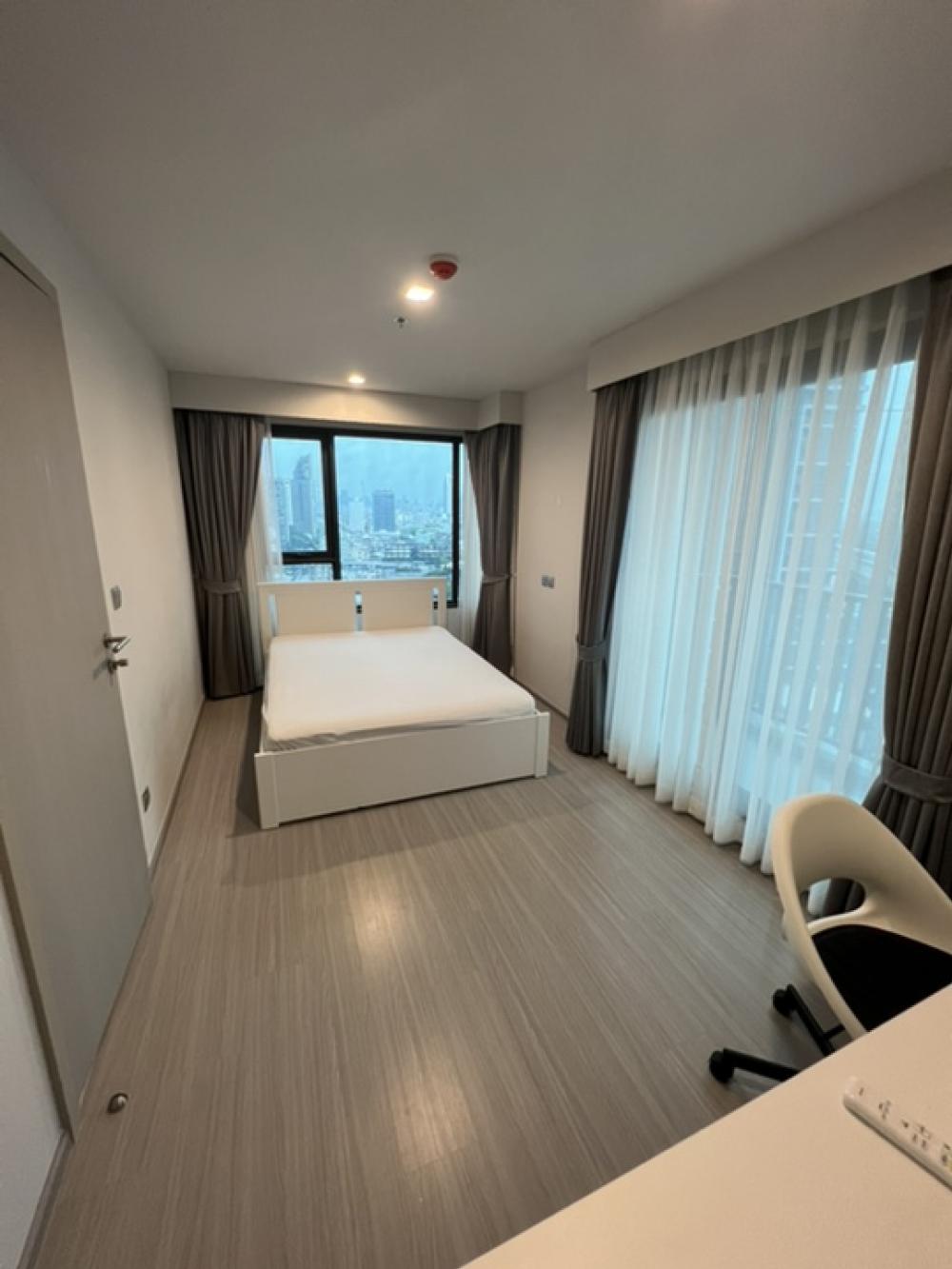 ให้เช่าคอนโดลาดพร้าว เซ็นทรัลลาดพร้าว : 🔥ให้เช่าด่วน🔥ไลฟ์ ลาดพร้าว ห้องกว้างน่าอยู่มาก มีเฟอร์ครบ พร้อมอยู่