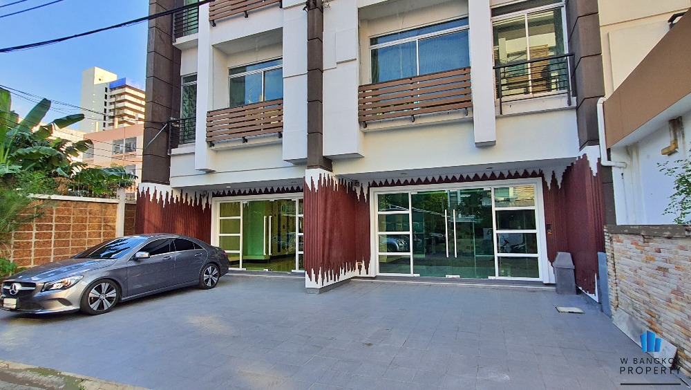 For SaleHome OfficeChokchai 4, Ladprao 71, Ladprao 48, : Sell Home Office Project “BIZTOWN Lat Phrao