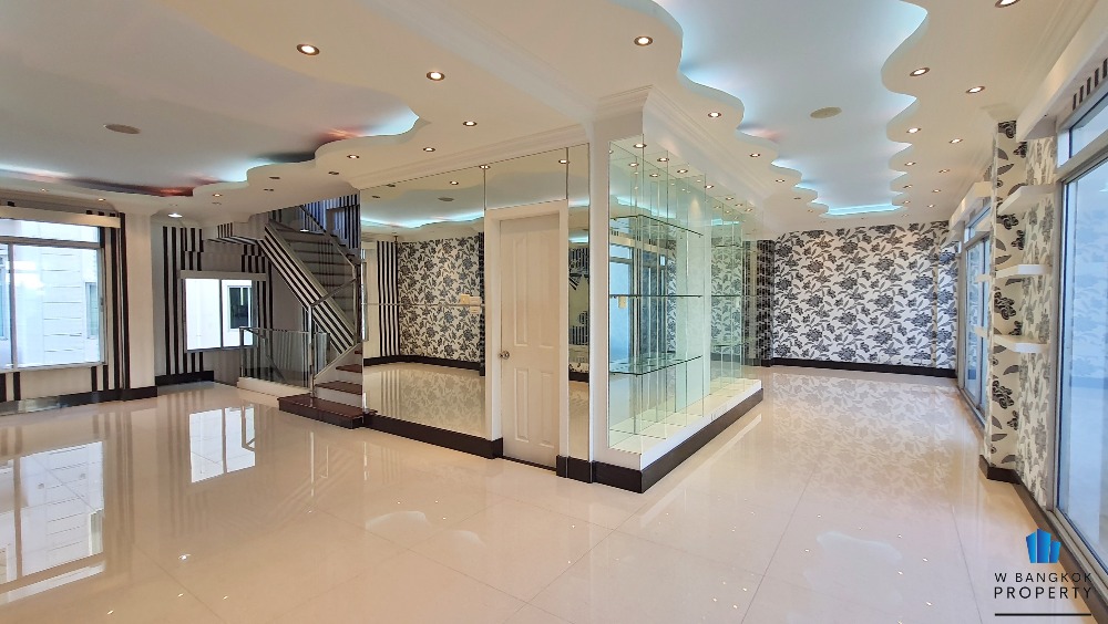 For SaleHome OfficeChokchai 4, Ladprao 71, Ladprao 48, : Sell Home Office Project “BIZTOWN Lat Phrao