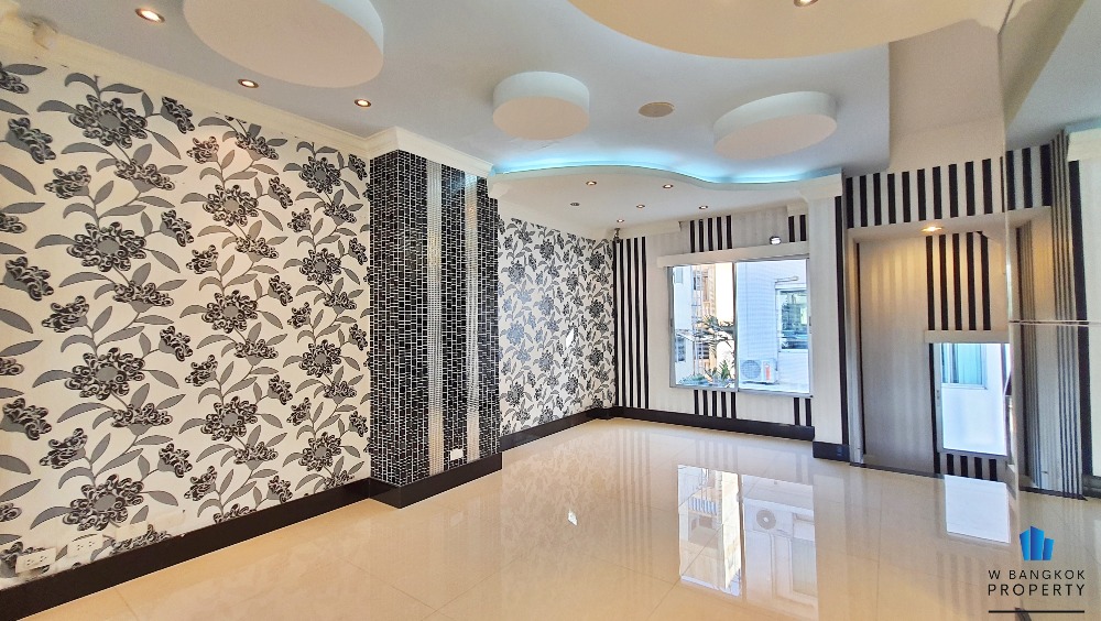 For SaleHome OfficeChokchai 4, Ladprao 71, Ladprao 48, : Sell Home Office Project “BIZTOWN Lat Phrao