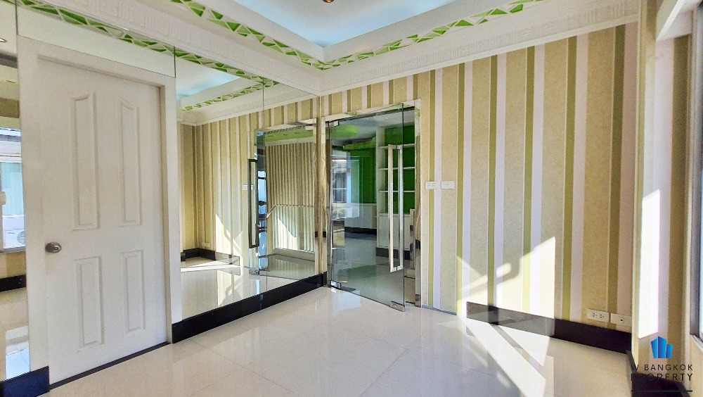 For SaleHome OfficeChokchai 4, Ladprao 71, Ladprao 48, : Sell Home Office Project “BIZTOWN Lat Phrao