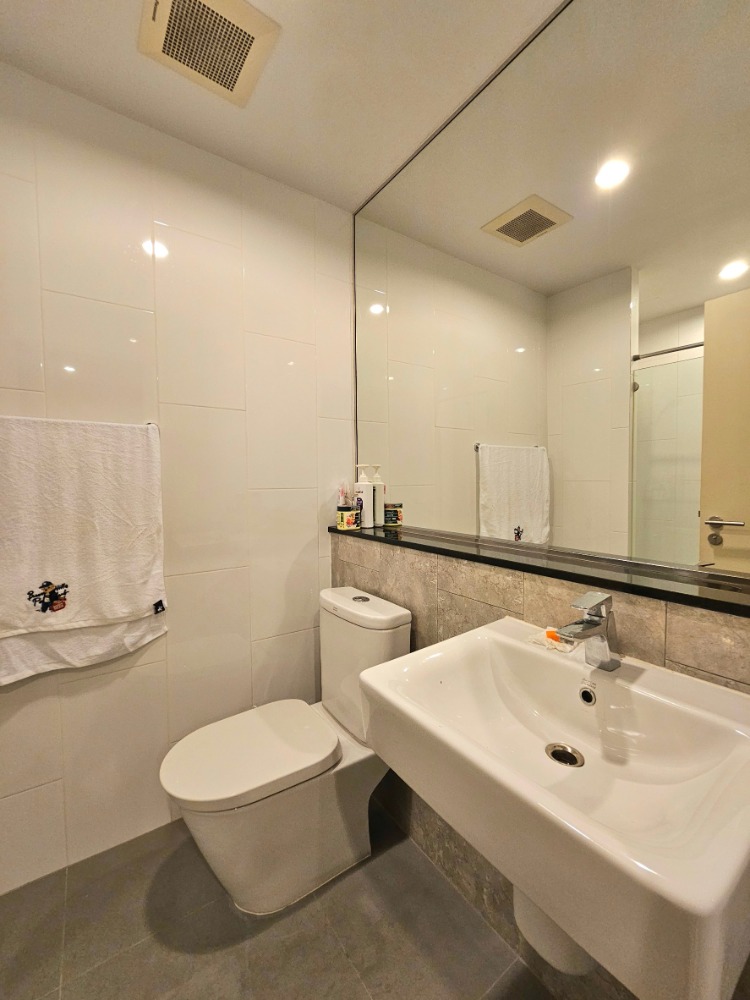 ขายคอนโดบางนา แบริ่ง ลาซาล : ขายคอนโด เดอะ แกลอรี่ แบริ่ง (ซอยแบริ่ง6) เพียง 650 เมตร จาก BTS สถานีแบริ่ง