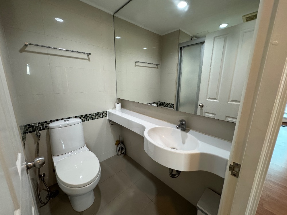 For SaleCondoRama3 (Riverside),Satupadit : Urgent sale / for rent 103 sq m (3 bedrooms) / Lumpini Park Riverside Rama 3