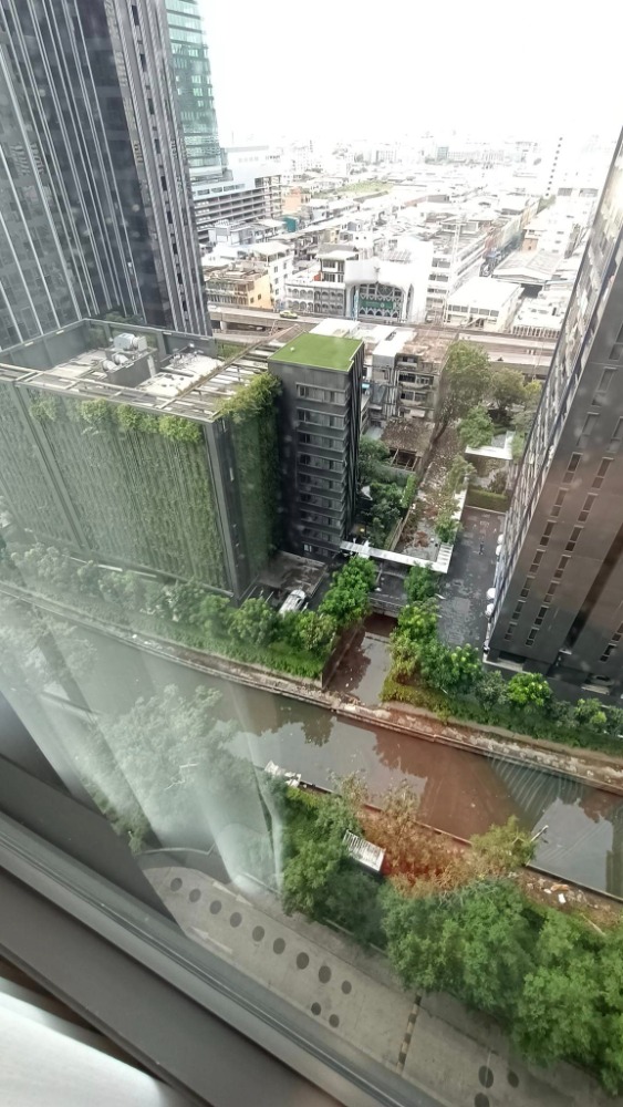 ให้เช่าคอนโดพระราม 9 เพชรบุรีตัดใหม่ RCA : ไลฟ์ อโศก พระราม 9 Life Asoke Rama9 คอนโดพระราม 9 🌸ให้เช่า ใกล้ MRT พระราม 9 กรุงเทพ