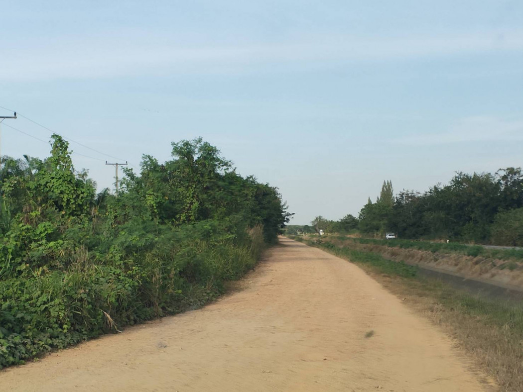 ขายที่ดินหัวหิน ประจวบคีรีขันธ์ : ขาย ที่ดิน 1-1-63 ราคาถูก  แปลงมุม วิวเขา ติดถนนเลียบคลองชลประทาน ต.ศิลาลอย อ.สามร้อยยอด จ.ประจวบคีรีขันธ์