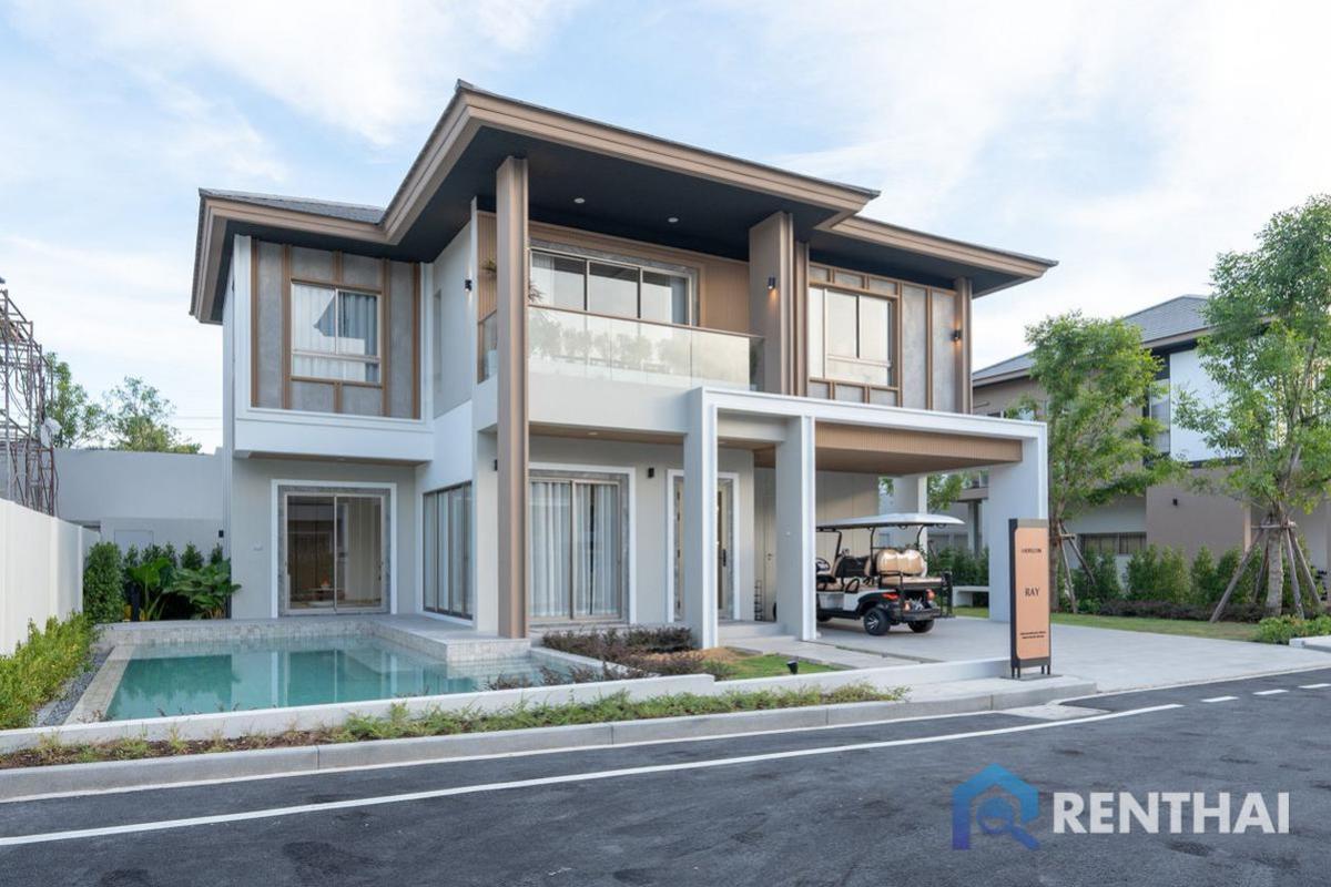 For SaleHousePattaya, Bangsaen, Chonburi : Are you looking for a luxury modern home? look no further!