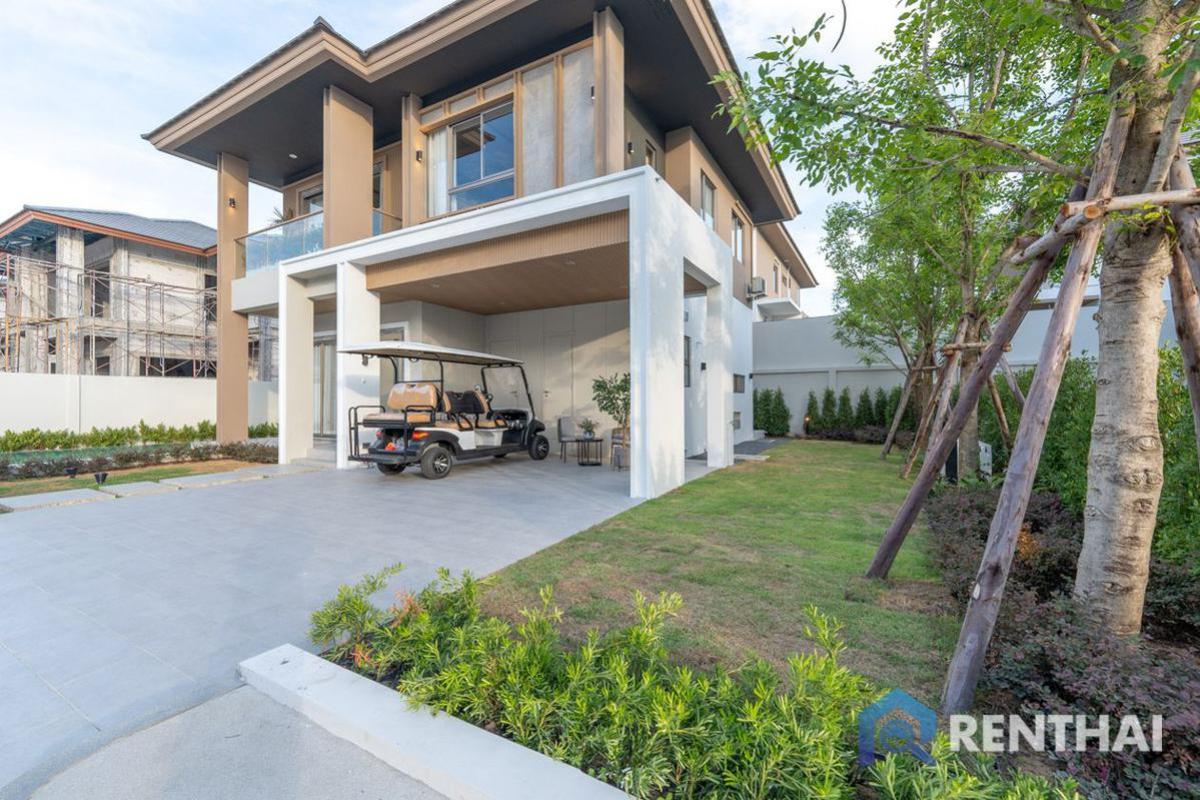 For SaleHousePattaya, Bangsaen, Chonburi : Are you looking for a luxury modern home? look no further!