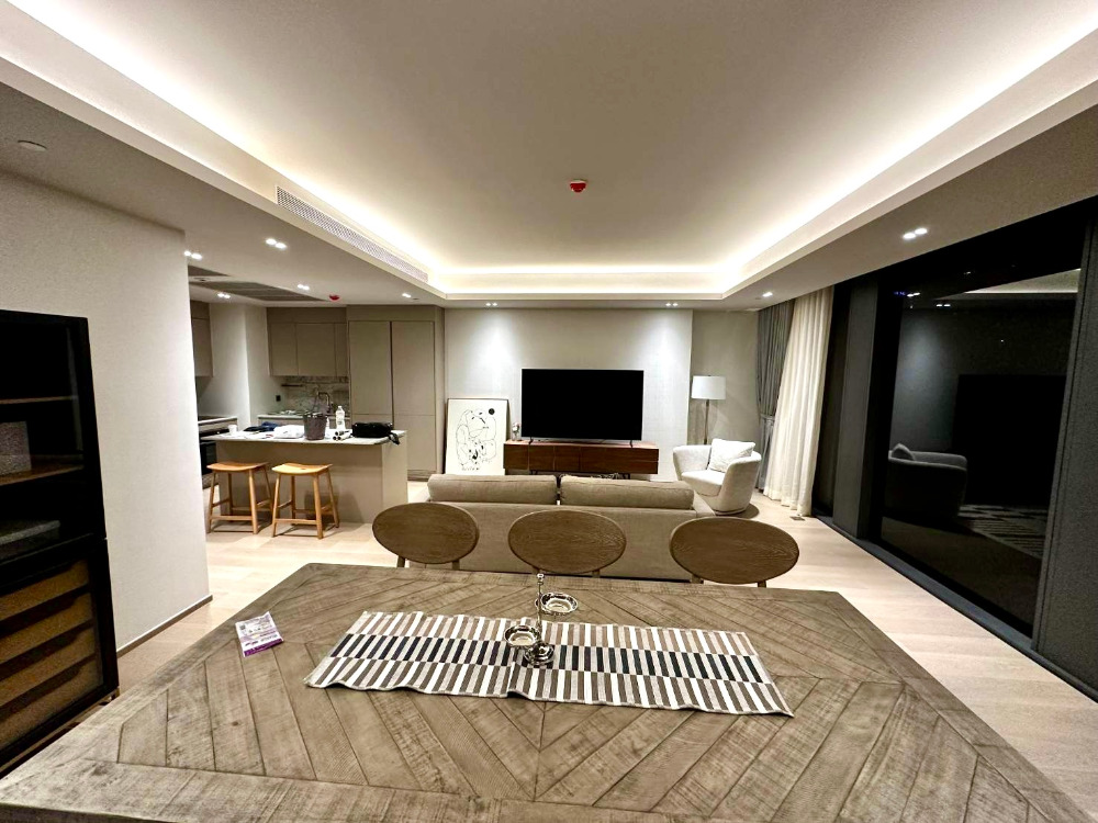 ให้เช่าคอนโดวิทยุ ชิดลม หลังสวน : Tonson One Residence: 2bed 2bath 108sqm. 160,000/mth Am: 0656199198