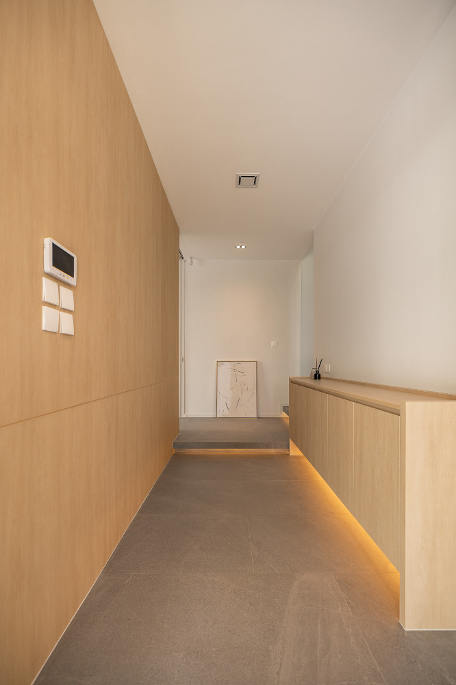 For RentHousePattanakan, Srinakarin : Japandi style detached house for rent, 3 floors, corner house, Soi Krungthep Kreetha, near Wellington International School.