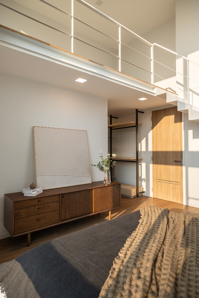 For RentHousePattanakan, Srinakarin : Japandi style detached house for rent, 3 floors, corner house, Soi Krungthep Kreetha, near Wellington International School.