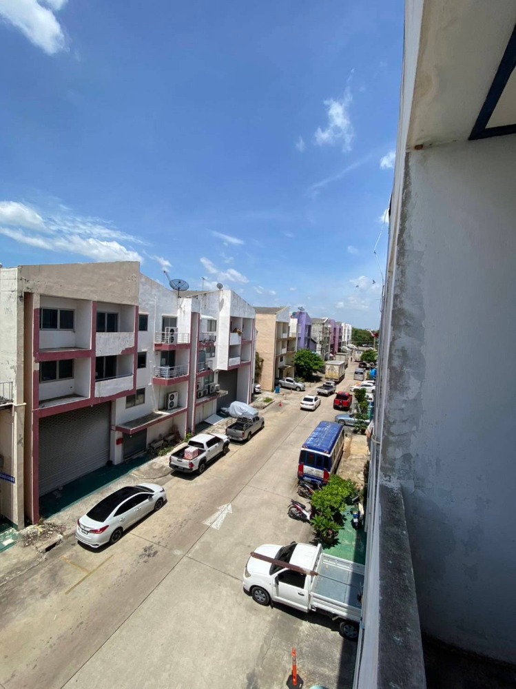 For SaleWarehousePathum Thani,Rangsit, Thammasat : Office + warehouse for sale, 3.5 floors, Nava Nakhon, Khlong Luang, Pathum Thani #Warehouse for sale #Office for sale #Nava Nakhon warehouse