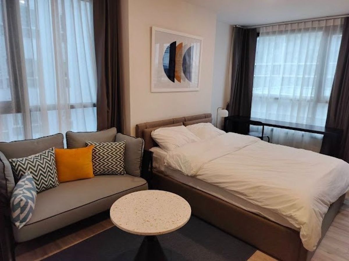 ให้เช่าคอนโดรัชดา ห้วยขวาง : For Rent!! XT Huaikhwang🔥Price: 17,000 THB/month🔥1 Bedroom | 30 sq.m. Contract Aomam (agent) Tel./Line id : 0955871692 WhatsApp : +66 95 587 1692
