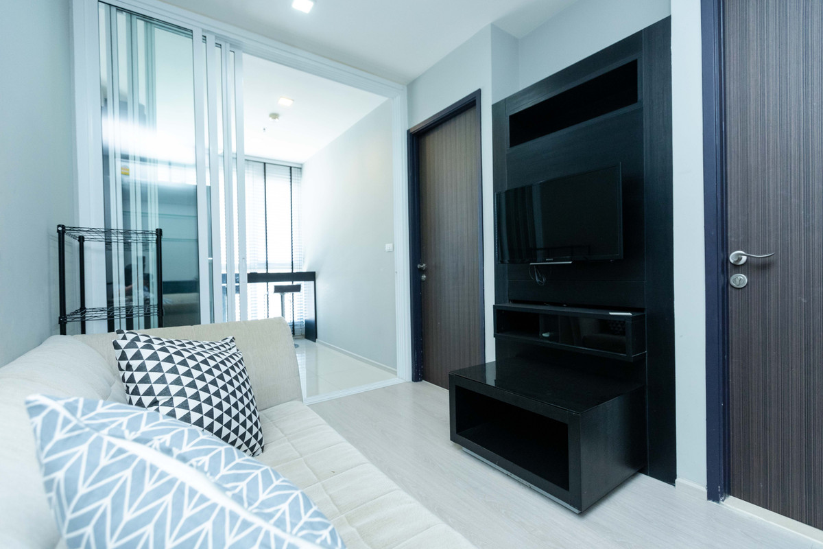 For RentCondoOnnut, Udomsuk : For rent: RHYTHM Sukhumvit 44/1 – Condo next to BTS Phra Khanong.