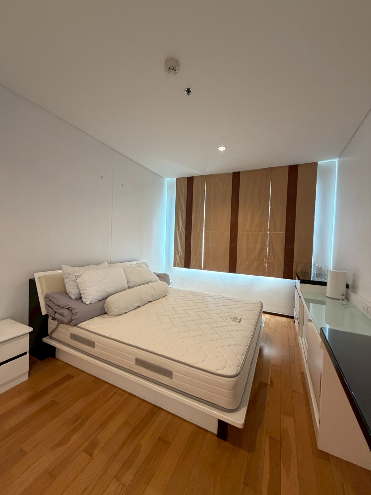 ให้เช่าคอนโดวงเวียนใหญ่ เจริญนคร : Hot Price for Rent Villa Sathorn (วิลล่า สาทร) ราคาถูกที่สุด ห้องสวย🔥