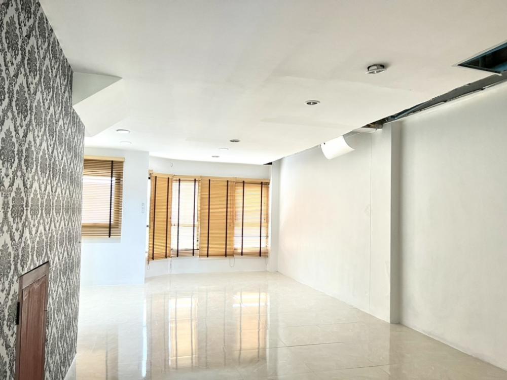 ขายอาคารพาณิชย์บางแค เพชรเกษม : ขายพร้อมผู้เช่า อาคารพาณิชย์ บางแวก ใกล้ถนนกาญจนาภิเษกเพียง 50 เมตร