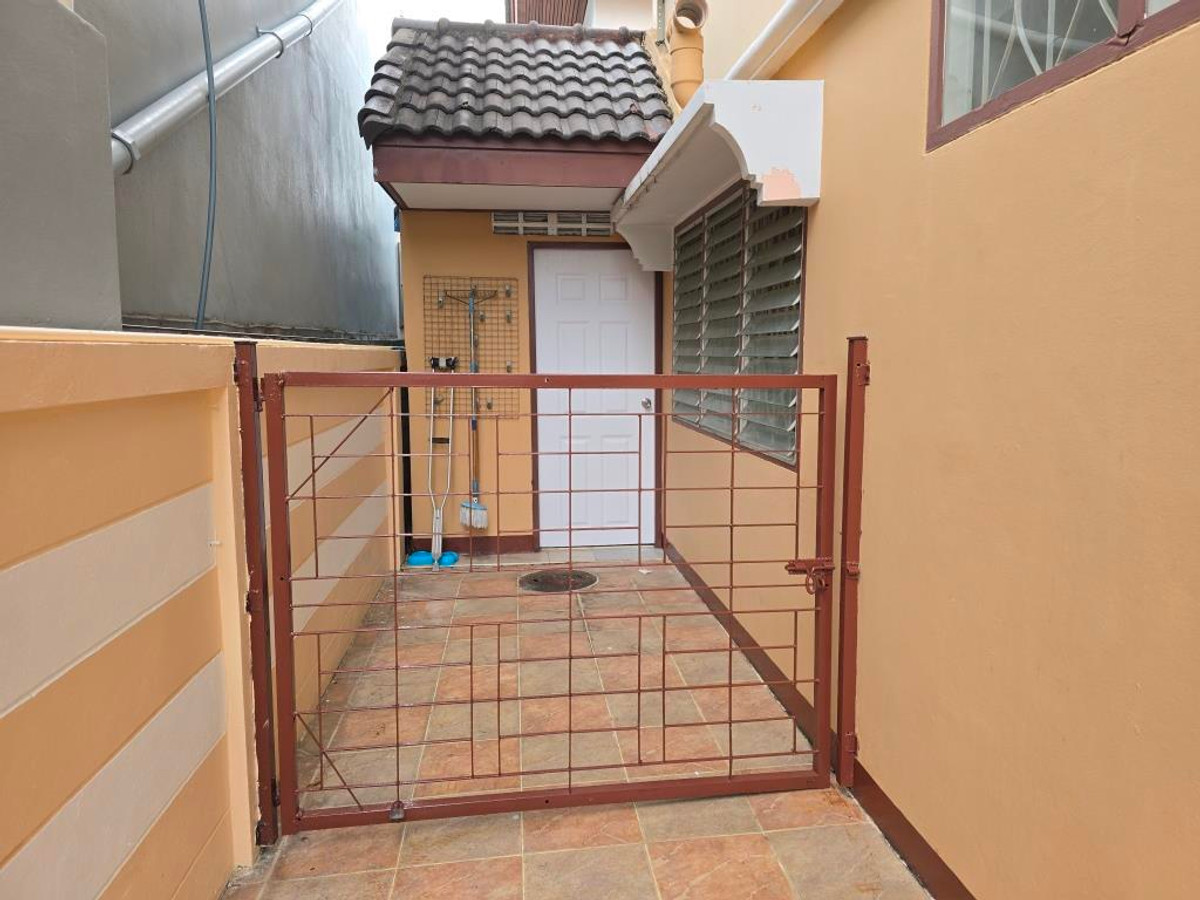 For RentHouseMin Buri, Romklao : For rent, a newly renovated single house with garden, 4 bedroom at Perfect Place Ramkamhaeng 164 Garden zone