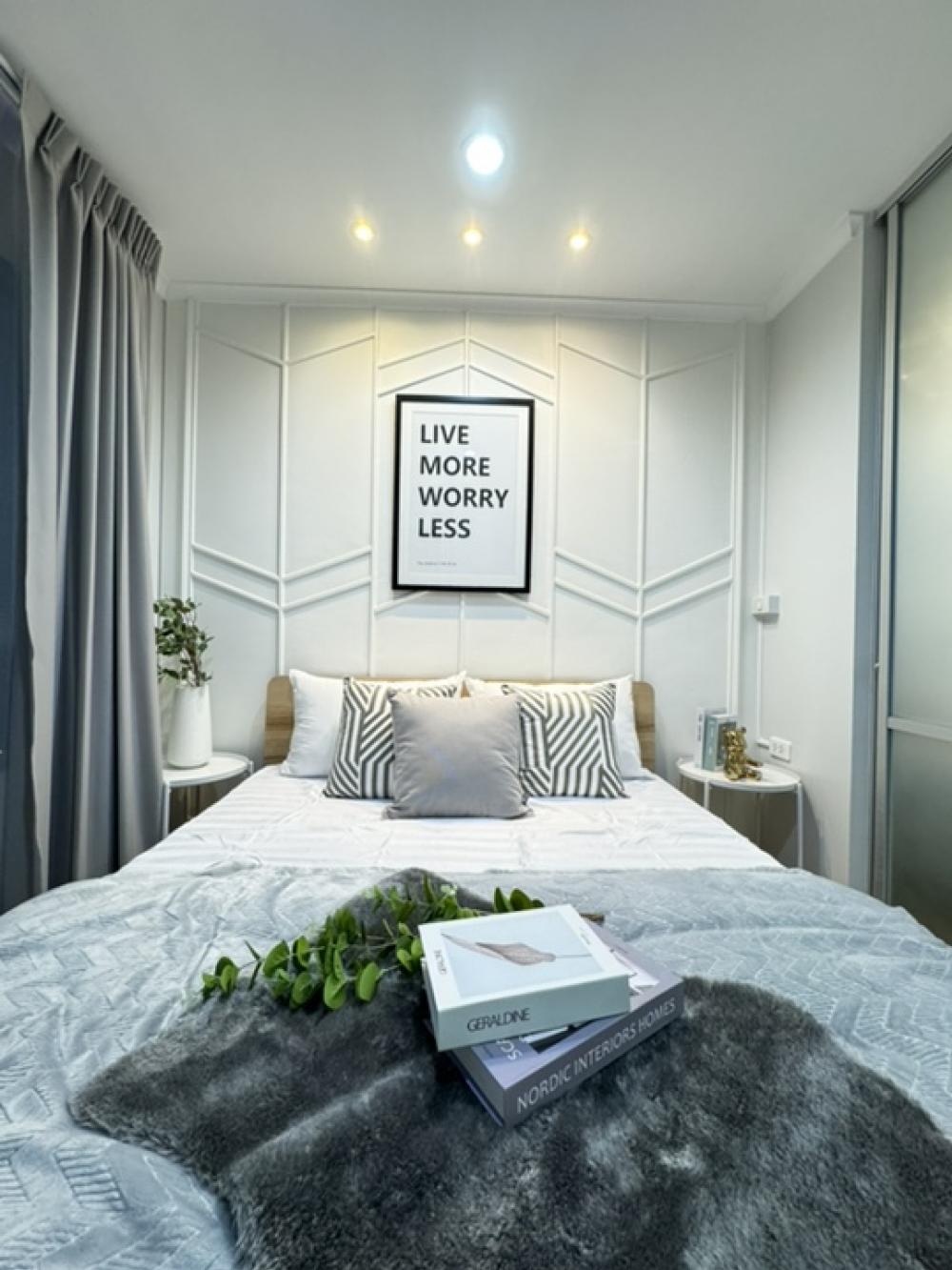 ขายคอนโดลาดกระบัง สุวรรณภูมิ : เทไปเล้ยยย⭐️⭐️⭐️  Iris Avenue Condo ลาดกระบัง !!! ใกล้สนามบินสุวรรณภูมิ✈️