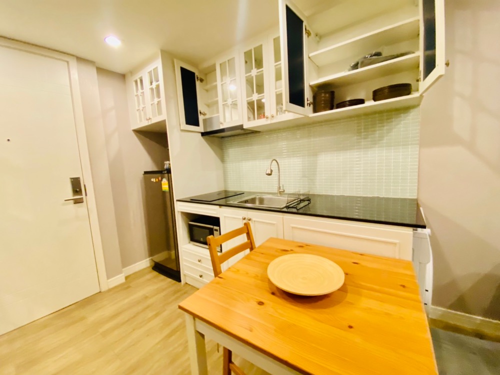 ขายคอนโดพัทยา บางแสน ชลบุรี สัตหีบ : (Owner Post) ขายคอนโด The Blue X Bangsaen พร้อมสัญญาเช่า (ค่าเช่า 10,000 บาท/เดือน) ตรงข้ามสาธิตม.บูรพา เดินลงหาดวอนได้ ค่าใช้จ่ายในการโอนกรรมสิทธิ์คนละครึ่ง