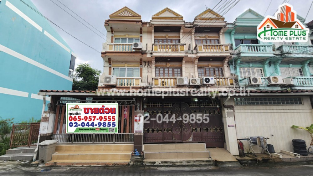ขายทาวน์โฮมปิ่นเกล้า จรัญสนิทวงศ์ : หมู่บ้านสมชาย ซอยจรัญสนิทวงศ์3 หลังมุม ใกล้วิทยาลัยอาชีวศึกษากรุงเทพธนบุรี