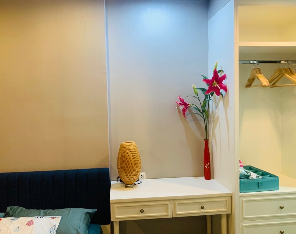 ขายคอนโดพัทยา บางแสน ชลบุรี สัตหีบ : (Owner Post) ขายคอนโด The Blue X Bangsaen พร้อมสัญญาเช่า (ค่าเช่า 10,000 บาท/เดือน) ตรงข้ามสาธิตม.บูรพา เดินลงหาดวอนได้ ค่าใช้จ่ายในการโอนกรรมสิทธิ์คนละครึ่ง