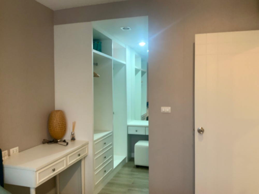 ขายคอนโดพัทยา บางแสน ชลบุรี สัตหีบ : (Owner Post) ขายคอนโด The Blue X Bangsaen พร้อมสัญญาเช่า (ค่าเช่า 10,000 บาท/เดือน) ตรงข้ามสาธิตม.บูรพา เดินลงหาดวอนได้ ค่าใช้จ่ายในการโอนกรรมสิทธิ์คนละครึ่ง