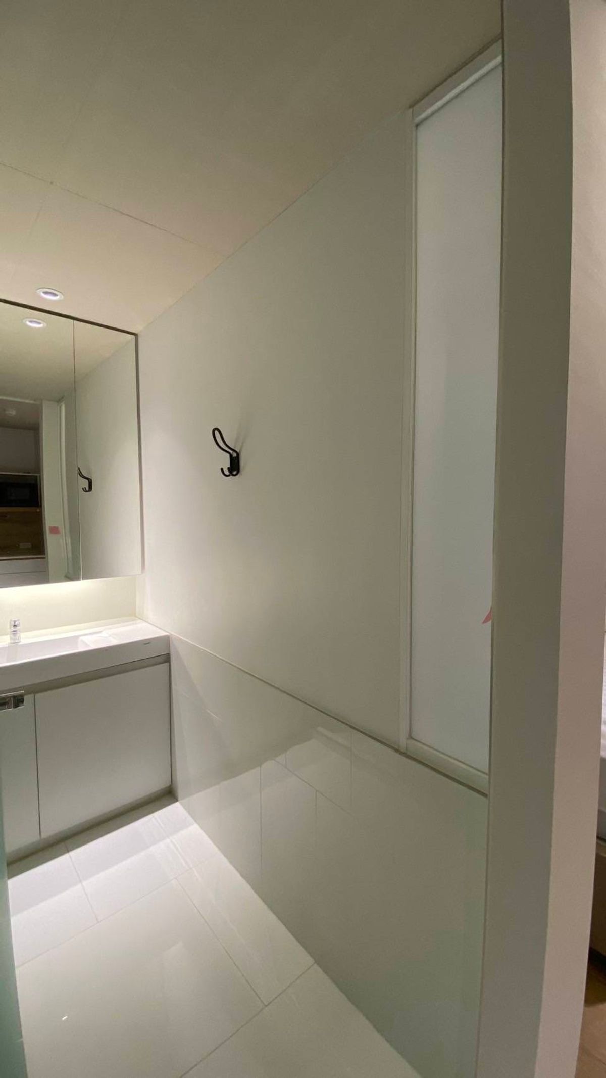 ให้เช่าคอนโดสยาม จุฬา สามย่าน : ห้องพร้อมอยู่ เตียงคู่ เดินไปเรียนจุฬาสบายๆ Triple Y Residence ติดห้างสามย่านมิตรทาวน์ MRTสามย่าน เครื่องใช้ไฟฟ้าครบ