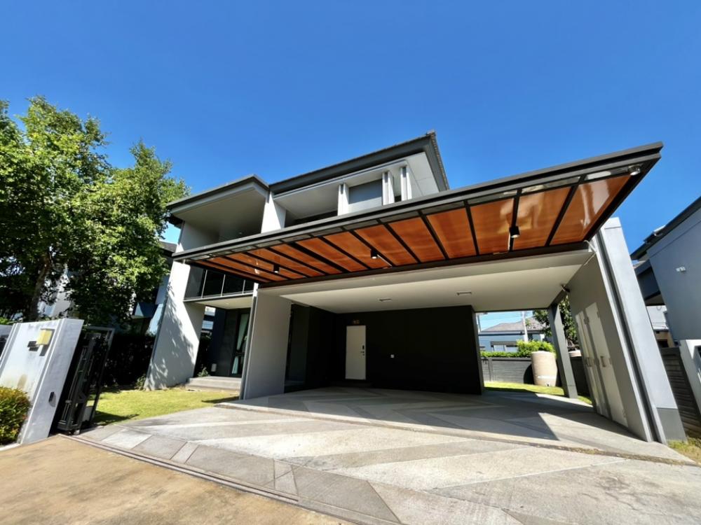 For RentHousePattanakan, Srinakarin : For Rent! Detached house, Setthasiri, Krungthep Kreetha 2 Singlehouse Setthasiri Krungthep Kreetha 2 4rooms with Thai Kitchen.