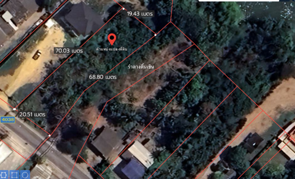 ขายที่ดินราชบุรี : ที่ดินริมแม่น้ำแม่กลอง ราชบุรี ราคาเบาๆ 7 ล้าน หน้าติดถนน หลังติดน้ำ ข้างลำคลอง ขนาด 353 ตรว