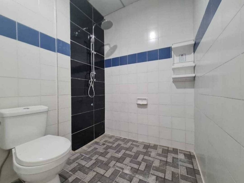 ขายทาวน์โฮมปทุมธานี รังสิต ธรรมศาสตร์ : ขายด่วย โปรโมชั่นพิเศษลดราคา ต้อนรับสงกรานต์ ทาวน์เฮ้าส์ 2 ชั้น บ้านฟ้ารังสิต คลอง4 ถนนรังสิต-นครนายก คลอง 4 บึงยี่โถ ธัญบุรี ปทุมธานี  หน้าหมู่บ้านมีวินรถตู้ ป้ายรถเมล์ สะดวก สบาย ทำเลทอง ฟิวเจอร์พาร์ครังสิต สนามบินดอนเมือง