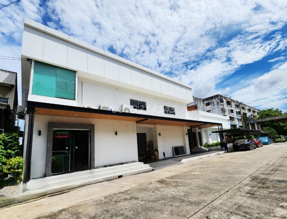 ขายสำนักงานรัตนาธิเบศร์ สนามบินน้ำ พระนั่งเกล้า : ขาย อาคารสำนักงาน 2 ชั้น ซอยเรวดี 61 ม.ดิเอ็มเมอรัลด์ พาร์ค ซอยเรวดี 61   เหมาะเปิดบริษัท ขายของออนไลน์