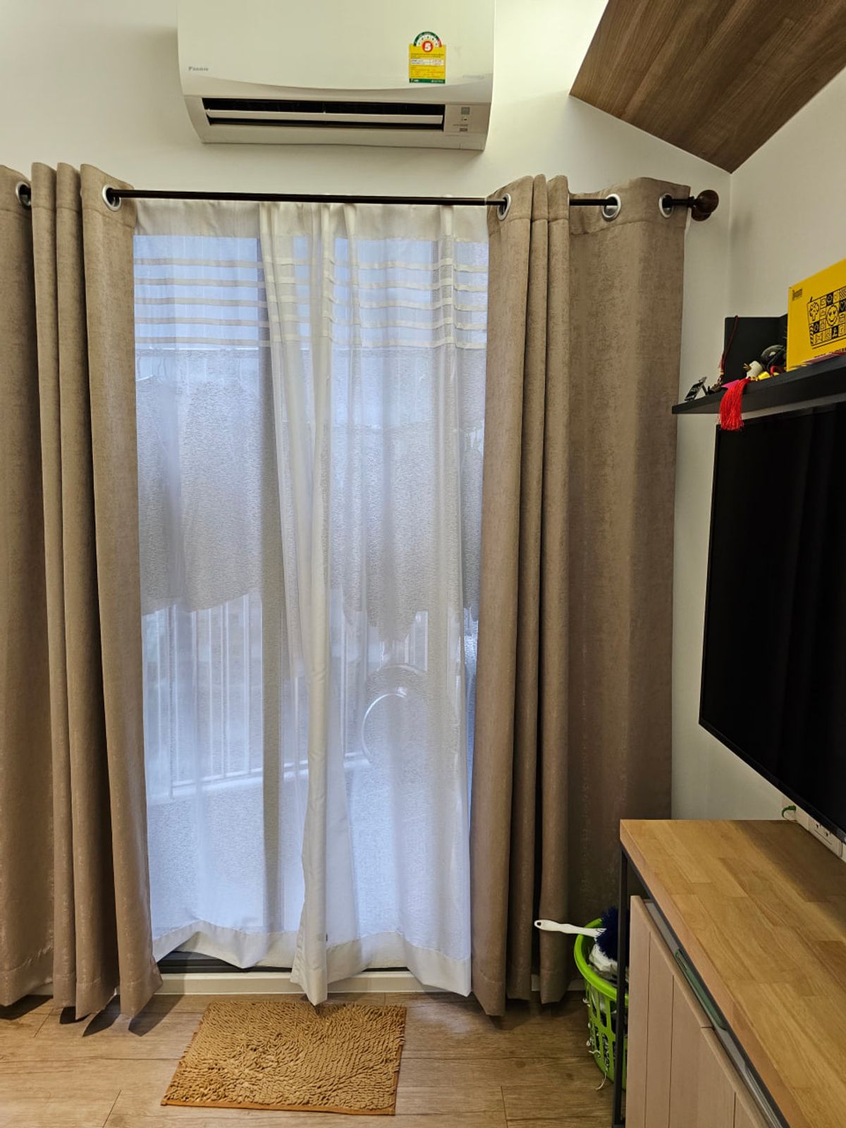 ขายคอนโดสยาม จุฬา สามย่าน : Triple Y Residence【𝐒𝐄𝐋𝐋 & 𝐑𝐄𝐍𝐓】🔥คอนโดบนสามย่านมิตรทาวน์ ชั้นสูง เฟอร์นิเจอร์พร้อม ส่วนกลางครบครัน เดินทางสะดวก รีบจองเลยย!! 🔥ติดต่อไลน์ไอดี: @hacondo