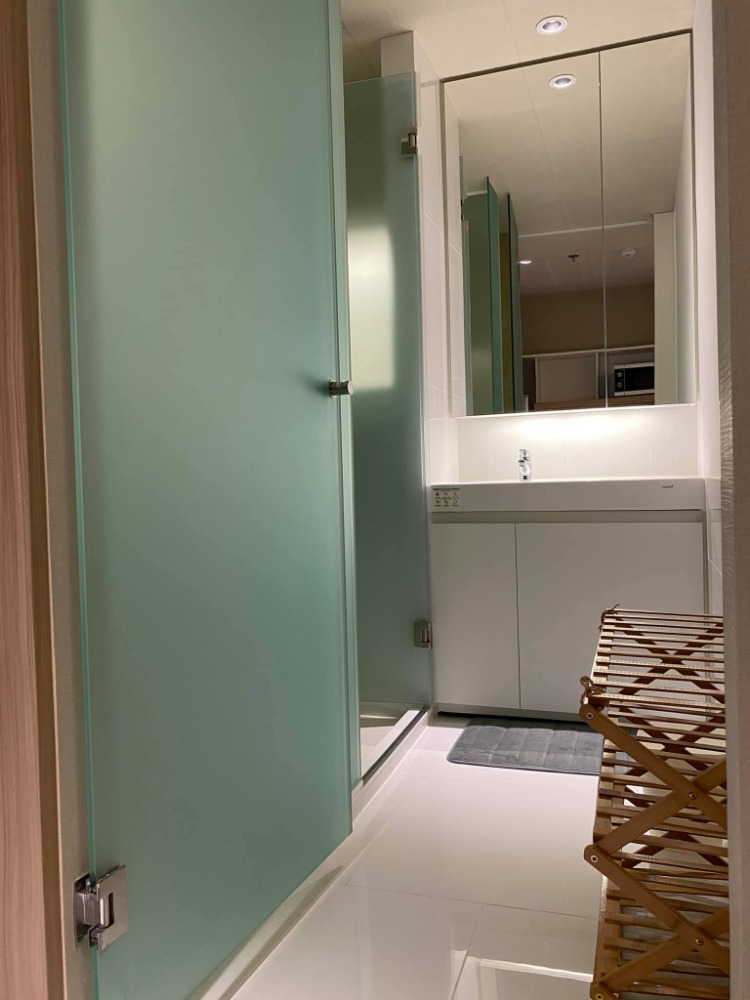 ขายคอนโดสยาม จุฬา สามย่าน : Triple Y Residence【𝐒𝐄𝐋𝐋 & 𝐑𝐄𝐍𝐓】🔥คอนโดบนสามย่านมิตรทาวน์ สไตล์มินิมอล วิวสวย ส่วนกลางครบ ติดMRTสามย่าน รีบจองเลยย!! 🔥ติดต่อไลน์ไอดี: @hacondo