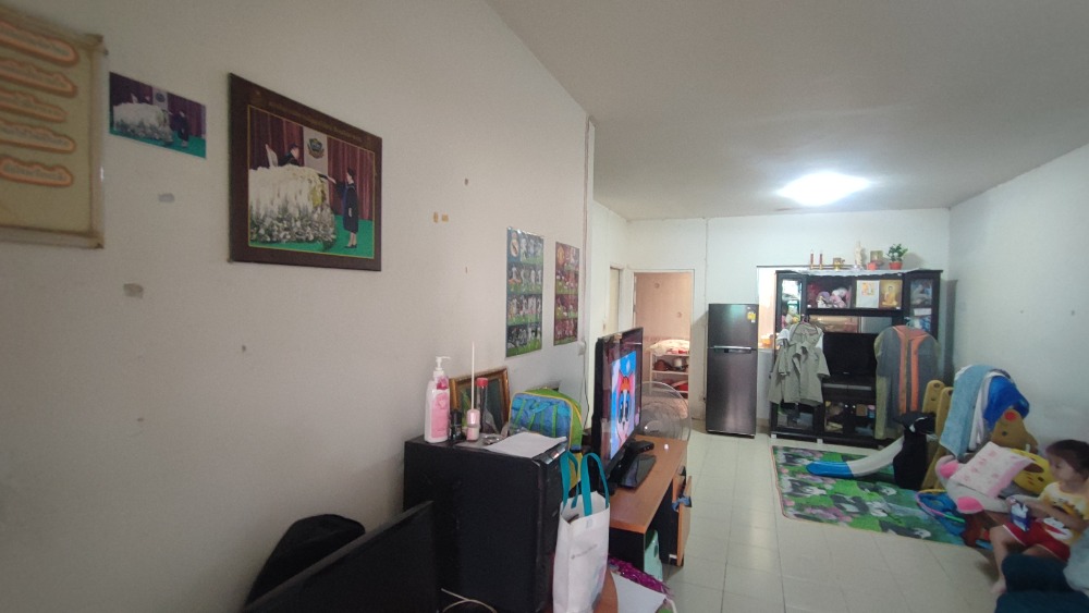 For SaleTownhomePathum Thani,Rangsit, Thammasat : Baan Pruksa 57 Lam Luk Ka-Khlong 3, Pathum Thani, convenient travel, can enter and exit in many ways.