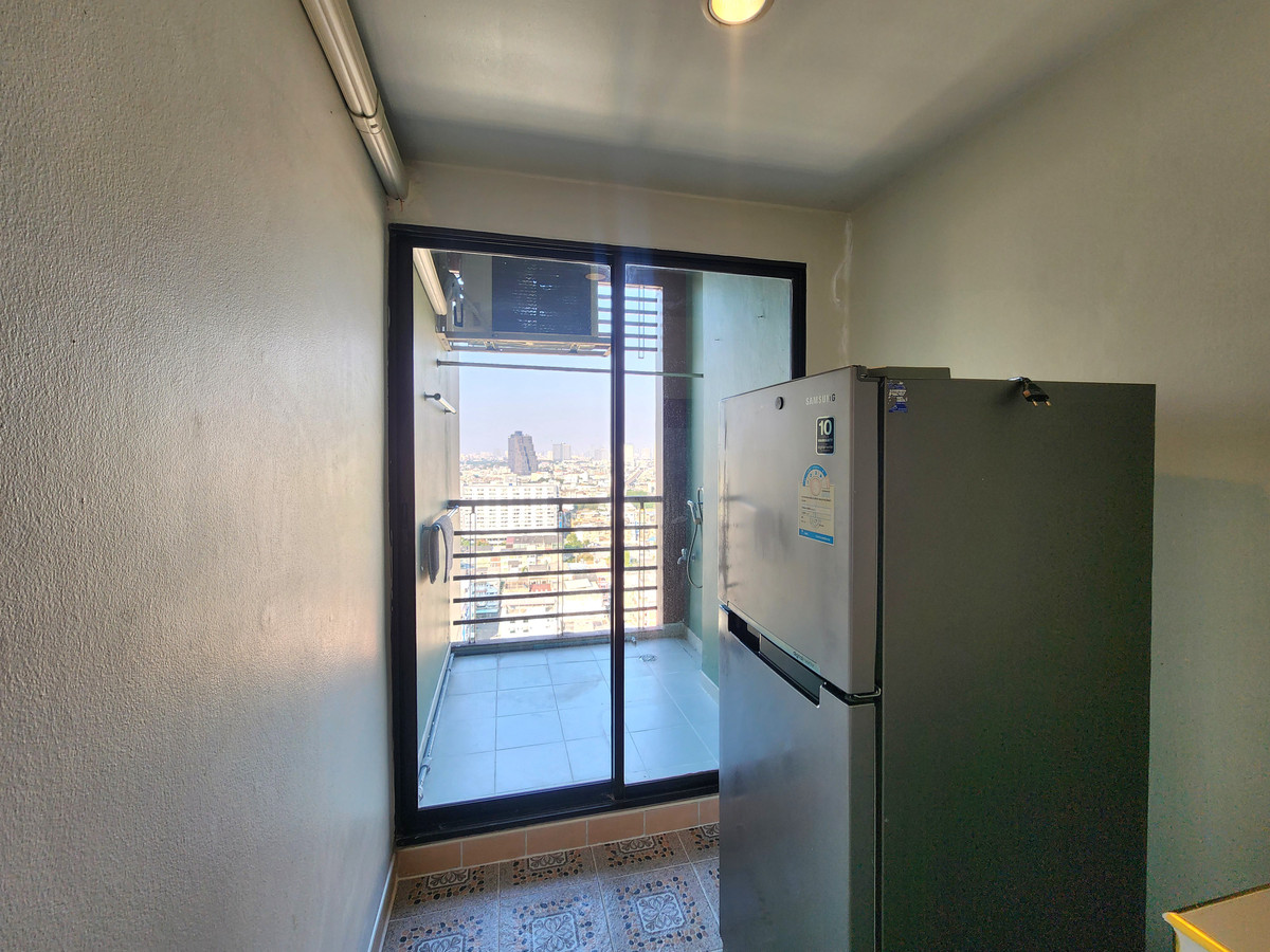 ให้เช่าคอนโดปิ่นเกล้า จรัญสนิทวงศ์ : สถานะตามภาพปก รีโรเวทใหม่**ห้องว่างนะครับผม ห้องหายาก เก๋าทำเล ทิศเหนือ** ให้เช่า ลุมพินี เพลส ปิ่นเกล้า 1 ห้องนอน ชั้นบนสุด 45 ตรม. ห้องสวยแต่งพร้อมอยู่ **SN203.4