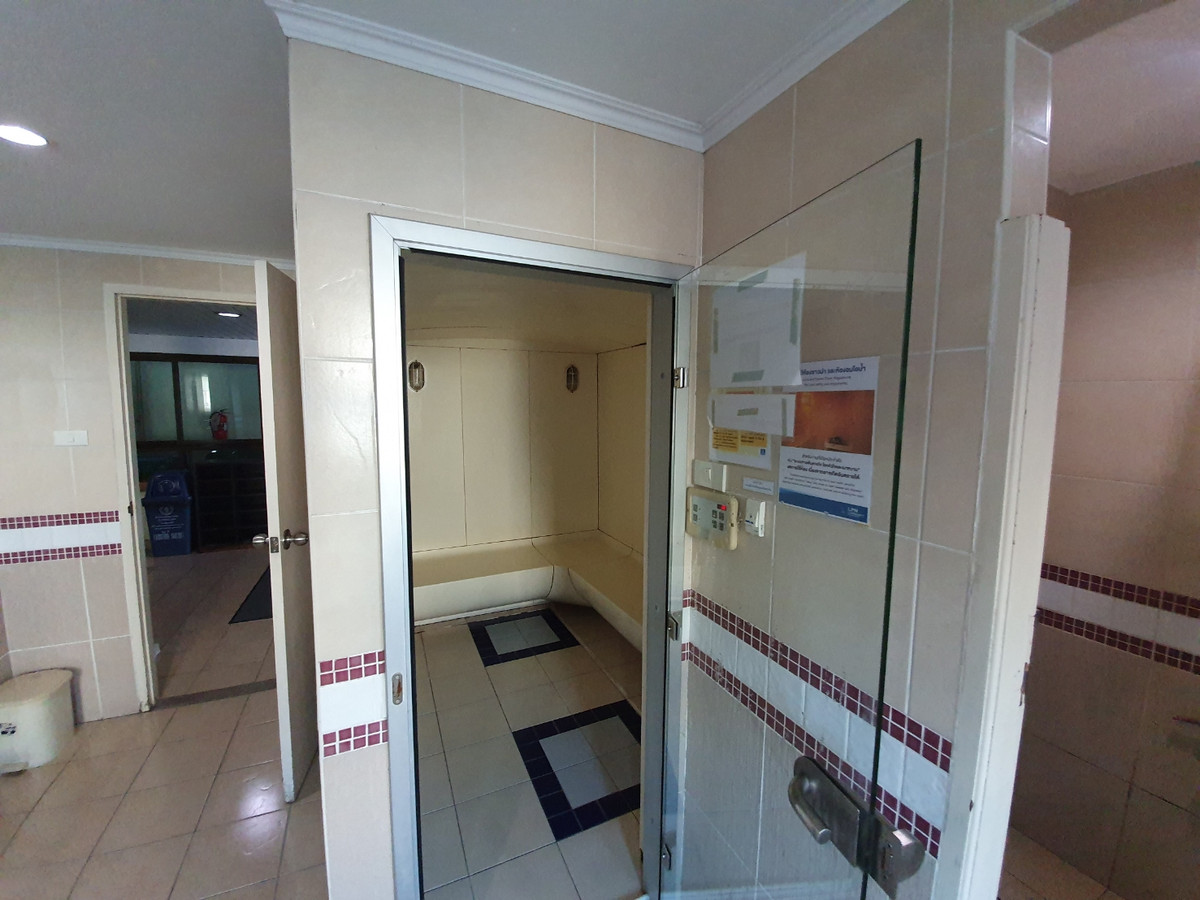 ให้เช่าคอนโดปิ่นเกล้า จรัญสนิทวงศ์ : สถานะตามภาพปก รีโรเวทใหม่**ห้องว่างนะครับผม ห้องหายาก เก๋าทำเล ทิศเหนือ** ให้เช่า ลุมพินี เพลส ปิ่นเกล้า 1 ห้องนอน ชั้นบนสุด 45 ตรม. ห้องสวยแต่งพร้อมอยู่ **SN203.4