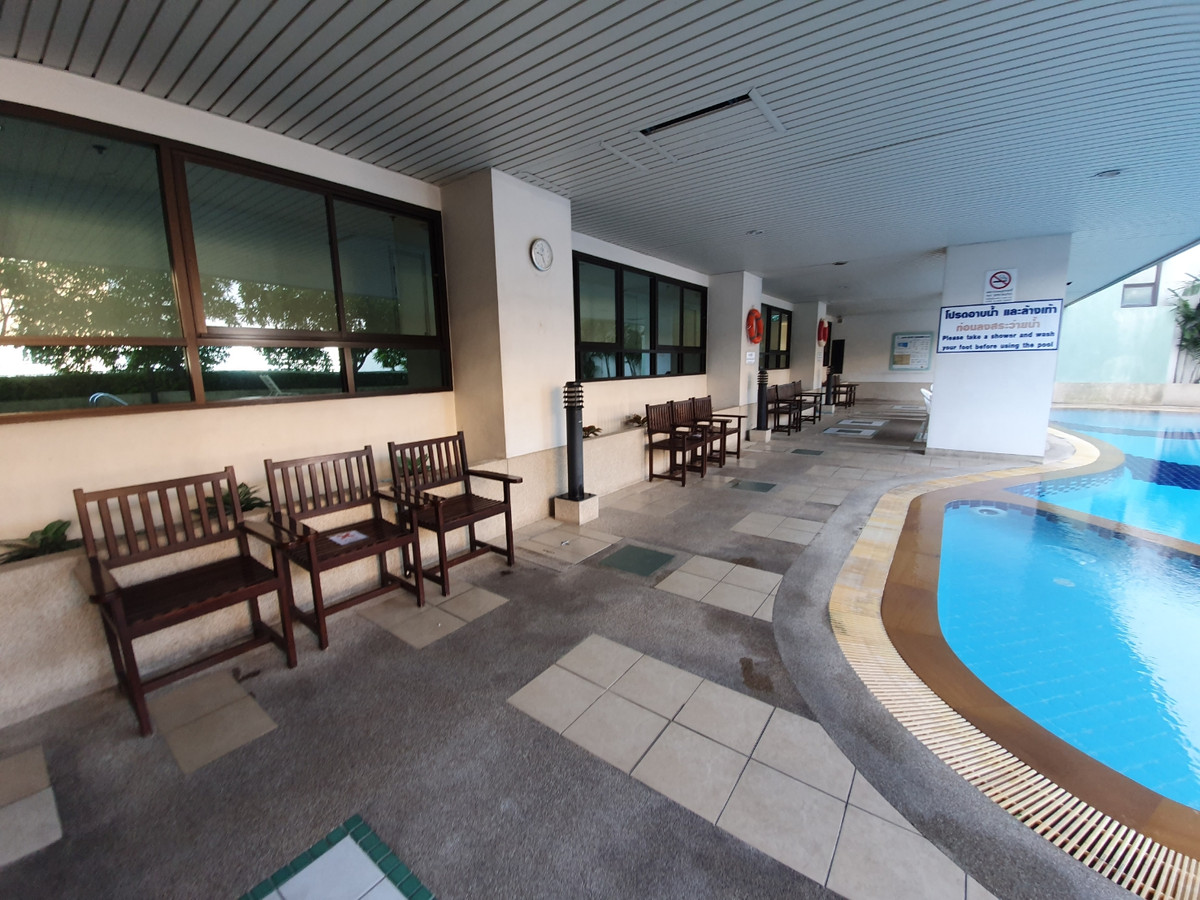 ให้เช่าคอนโดปิ่นเกล้า จรัญสนิทวงศ์ : สถานะตามภาพปก รีโรเวทใหม่**ห้องว่างนะครับผม ห้องหายาก เก๋าทำเล ทิศเหนือ** ให้เช่า ลุมพินี เพลส ปิ่นเกล้า 1 ห้องนอน ชั้นบนสุด 45 ตรม. ห้องสวยแต่งพร้อมอยู่ **SN203.4