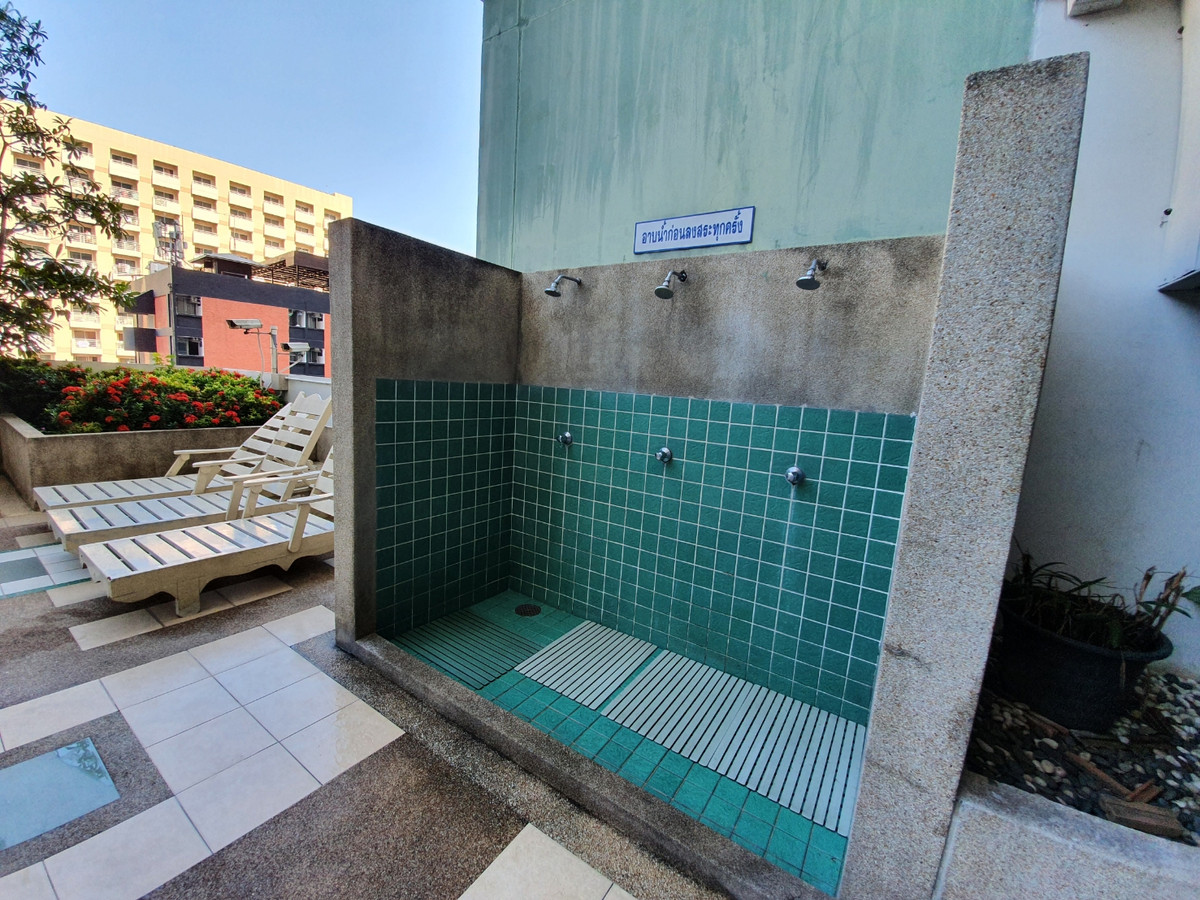 ให้เช่าคอนโดปิ่นเกล้า จรัญสนิทวงศ์ : สถานะตามภาพปก รีโรเวทใหม่**ห้องว่างนะครับผม ห้องหายาก เก๋าทำเล ทิศเหนือ** ให้เช่า ลุมพินี เพลส ปิ่นเกล้า 1 ห้องนอน ชั้นบนสุด 45 ตรม. ห้องสวยแต่งพร้อมอยู่ **SN203.4