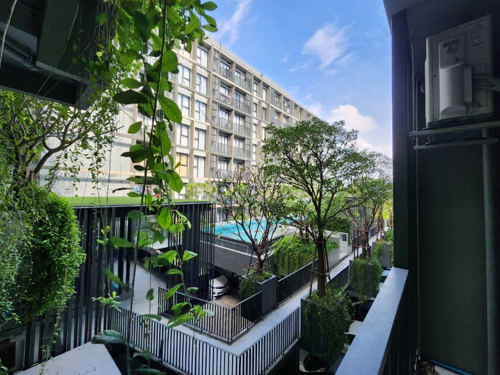 ให้เช่าคอนโดวงเวียนใหญ่ เจริญนคร : สถานะตามภาพปก**ห้องว่างครับผม มีเครื่องซักผ้า แอร์ 2 ตัว!! ห้องริมด้วย! The Most อิสรภาพ**  วิวสระน้ำ พร้อมอยู่ ใกล้ศิริราชที่สุด SN517.56