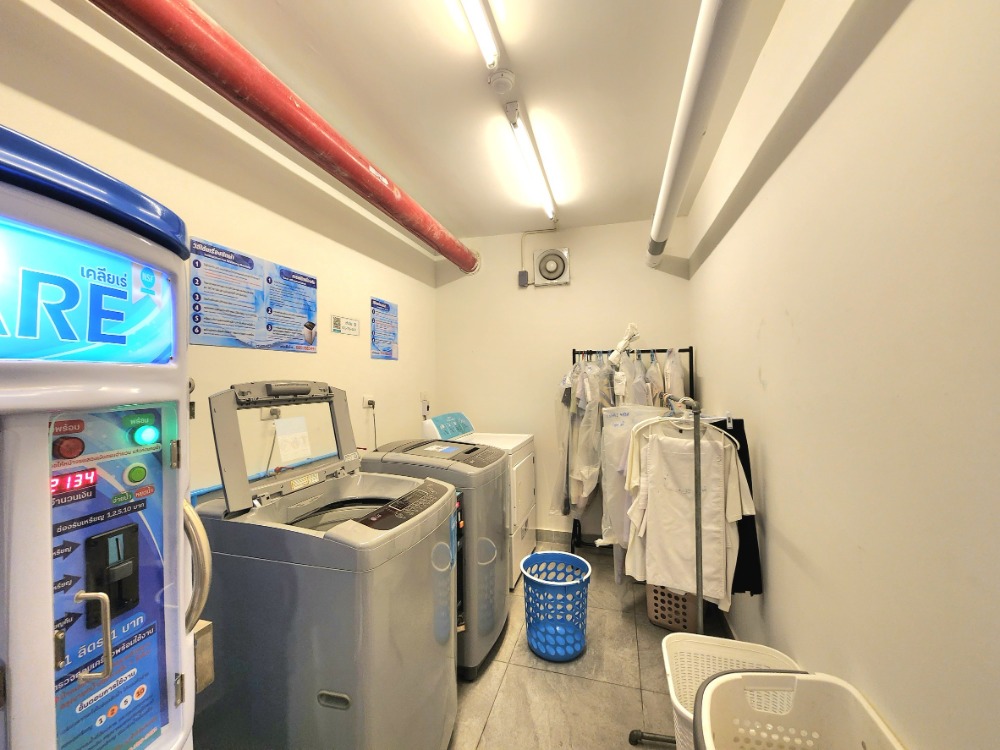 ให้เช่าคอนโดวงเวียนใหญ่ เจริญนคร : สถานะตามภาพปก**ห้องว่างครับผม มีเครื่องซักผ้า แอร์ 2 ตัว!! ห้องริมด้วย! The Most อิสรภาพ**  วิวสระน้ำ พร้อมอยู่ ใกล้ศิริราชที่สุด SN517.56