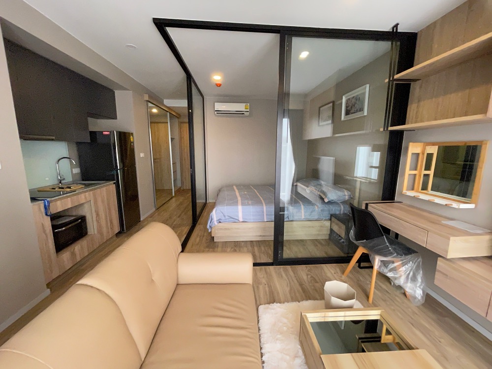 ให้เช่าคอนโดสาทร นราธิวาส : For Rent Blossom Condo@Sathorn 14,000 THB per month