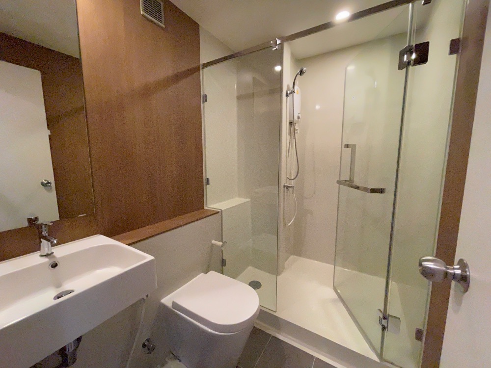 For RentCondoSathorn, Narathiwat : [ให้เช่า] ลดราคาเฉพาะเดือนนี้ Blossom Condo @ Sathorn-Charoenrat