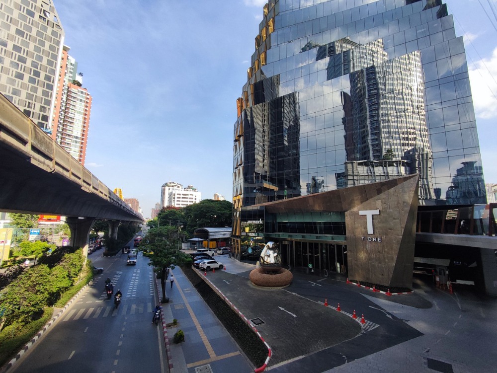 For RentOfficeSukhumvit, Asoke, Thonglor : Bangkok Office For Rent Thonglor Sukhumvit Serviced Office T-One Office Building Fully-Furnished Starting for 1 - 20 Workstations (Rental Price starting from 10,000 THB/month) closed to BTS Thonglor, Sukhumvit, Wattana