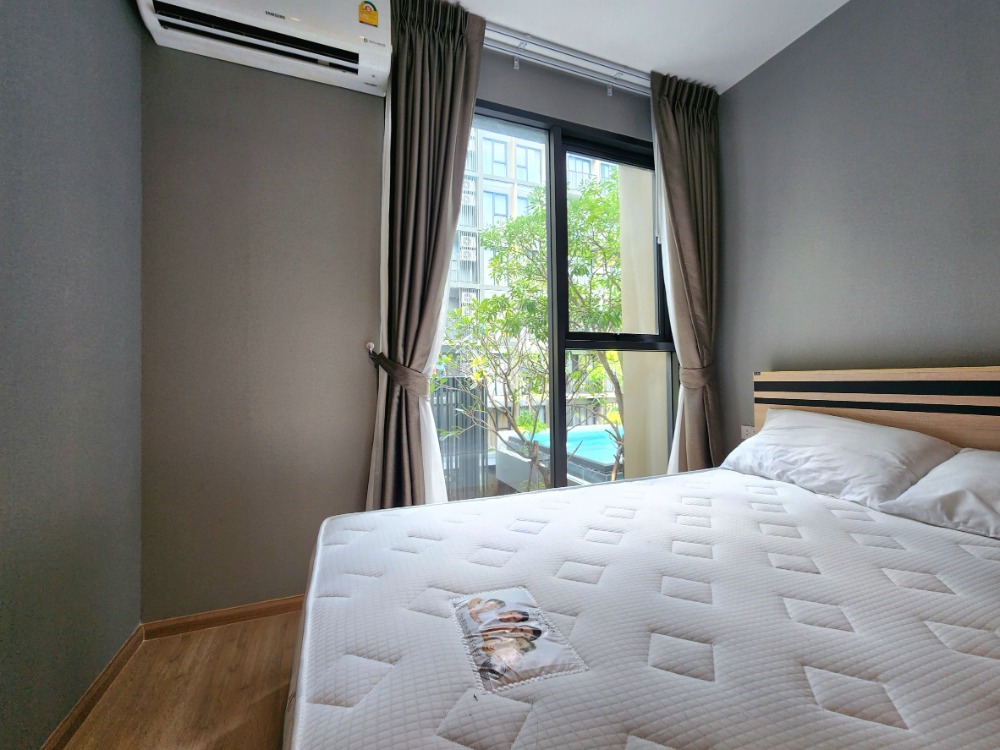 ให้เช่าคอนโดวงเวียนใหญ่ เจริญนคร : สถานะตามภาพปก**ห้องว่างครับผม มีเครื่องซักผ้า แอร์ 2 ตัว!! ห้องริมด้วย! The Most อิสรภาพ**  วิวสระน้ำ พร้อมอยู่ ใกล้ศิริราชที่สุด SN517.56