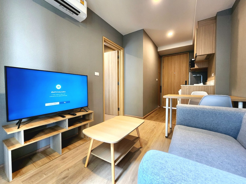 ให้เช่าคอนโดวงเวียนใหญ่ เจริญนคร : สถานะตามภาพปก**ห้องว่างครับผม มีเครื่องซักผ้า แอร์ 2 ตัว!! ห้องริมด้วย! The Most อิสรภาพ**  วิวสระน้ำ พร้อมอยู่ ใกล้ศิริราชที่สุด SN517.56