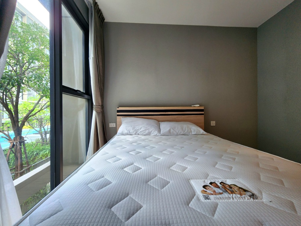 ให้เช่าคอนโดวงเวียนใหญ่ เจริญนคร : สถานะตามภาพปก**ห้องว่างครับผม มีเครื่องซักผ้า แอร์ 2 ตัว!! ห้องริมด้วย! The Most อิสรภาพ**  วิวสระน้ำ พร้อมอยู่ ใกล้ศิริราชที่สุด SN517.56