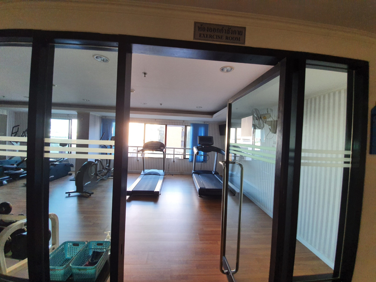 ให้เช่าคอนโดปิ่นเกล้า จรัญสนิทวงศ์ : สถานะตามภาพปก รีโรเวทใหม่**ห้องว่างนะครับผม ห้องหายาก เก๋าทำเล ทิศเหนือ** ให้เช่า ลุมพินี เพลส ปิ่นเกล้า 1 ห้องนอน ชั้นบนสุด 45 ตรม. ห้องสวยแต่งพร้อมอยู่ **SN203.4