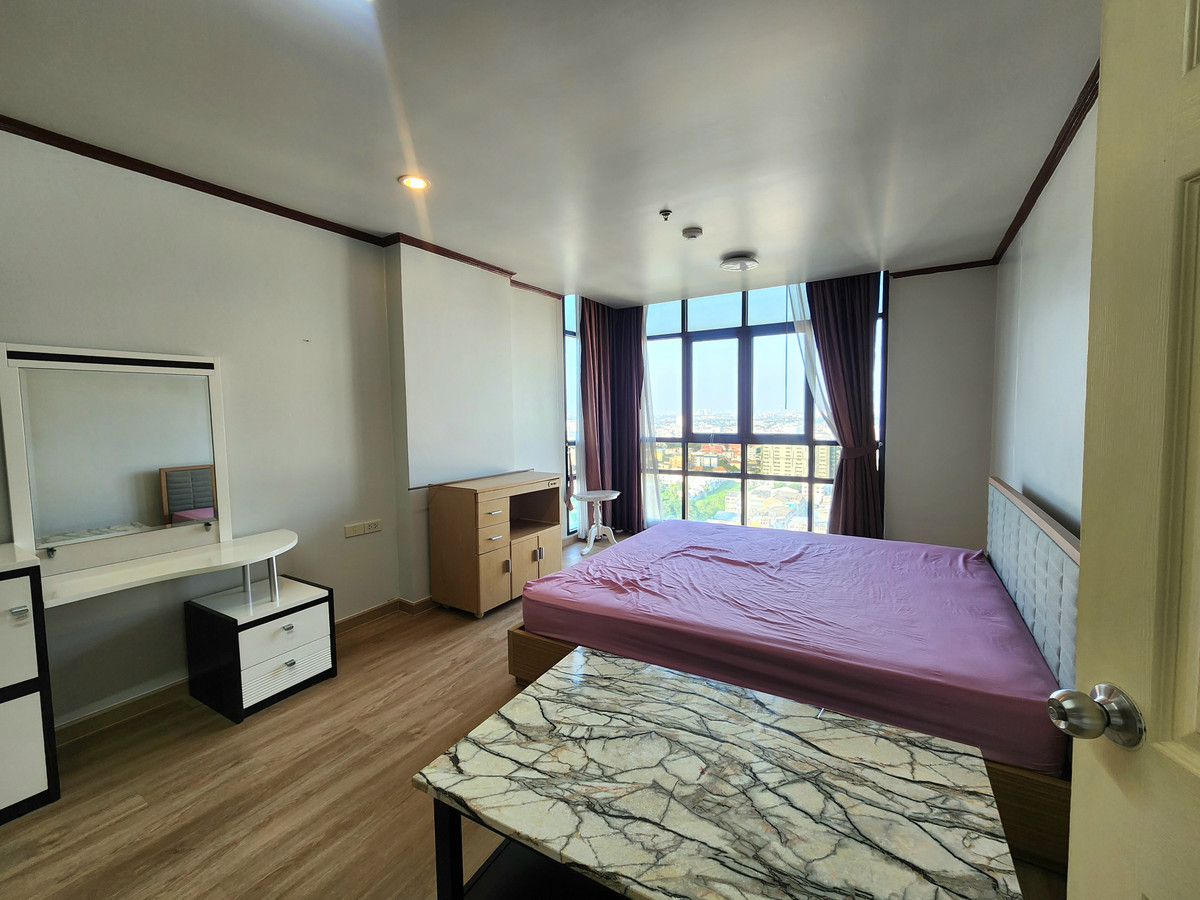 ให้เช่าคอนโดปิ่นเกล้า จรัญสนิทวงศ์ : สถานะตามภาพปก รีโรเวทใหม่**ห้องว่างนะครับผม ห้องหายาก เก๋าทำเล ทิศเหนือ** ให้เช่า ลุมพินี เพลส ปิ่นเกล้า 1 ห้องนอน ชั้นบนสุด 45 ตรม. ห้องสวยแต่งพร้อมอยู่ **SN203.4